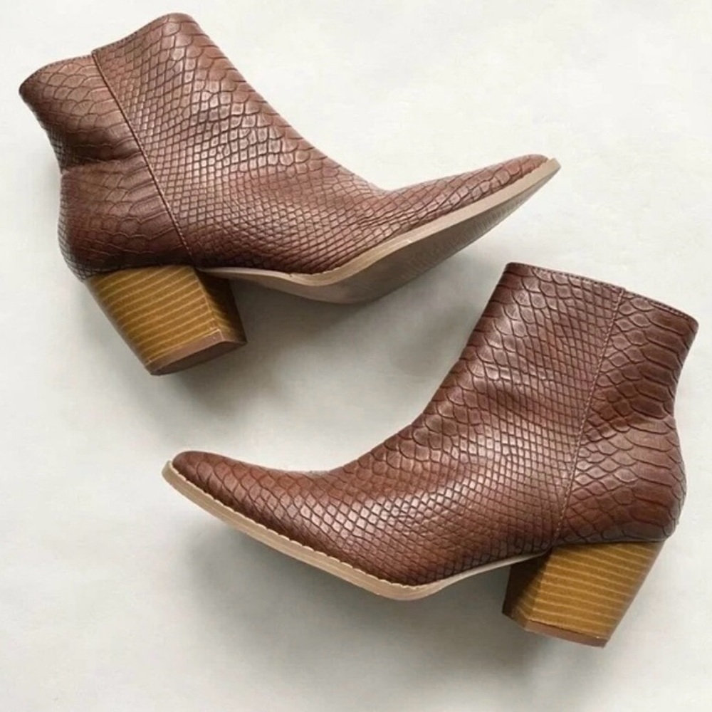 Lulus x Matisse Brown Textured Snake-Embossed Ankle Booties